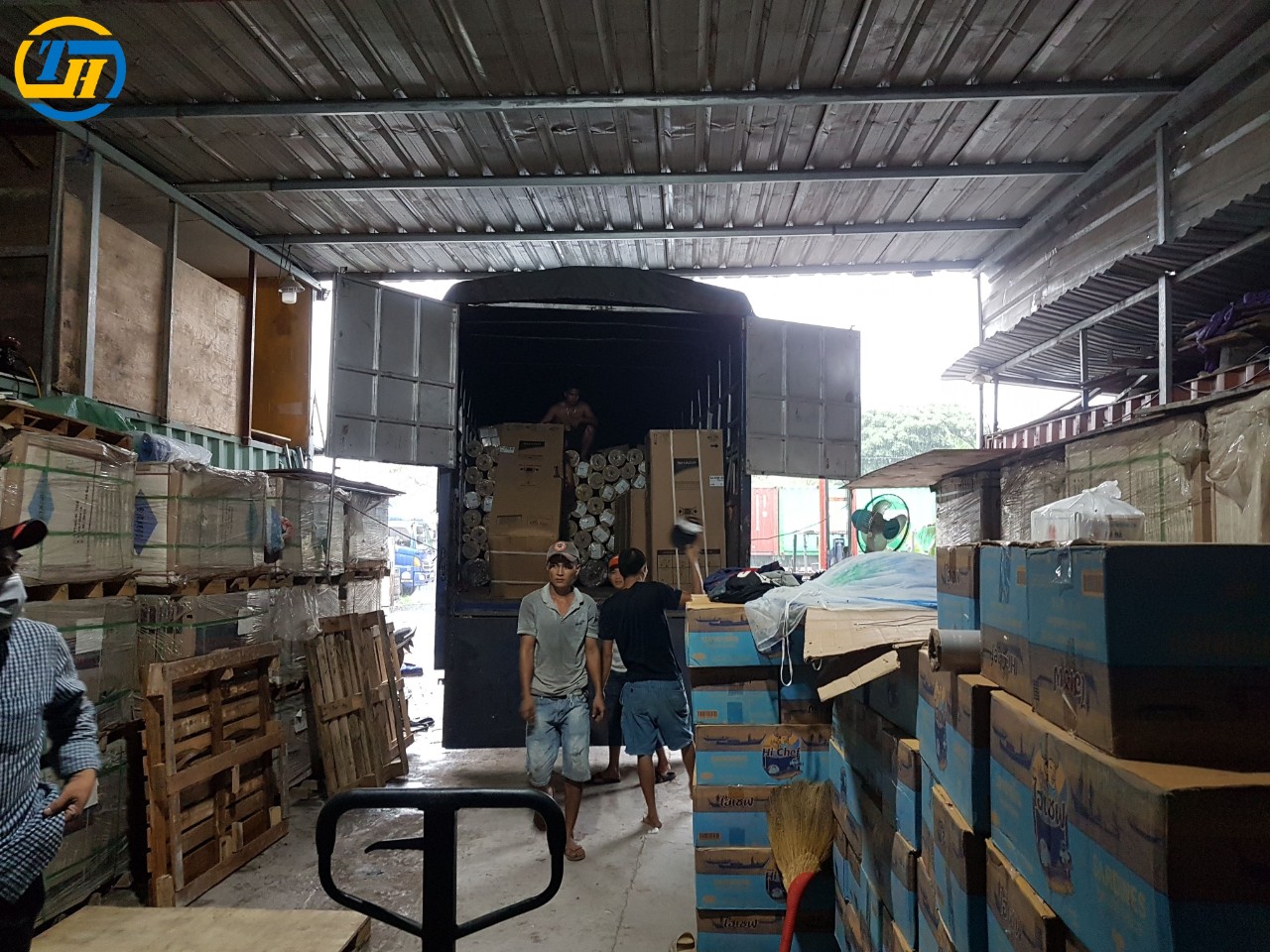 Gửi hàng chành nhà xe vận chuyển giao phát ship Thanh Hóa đi Phan Rang Tháp Chàm Ninh Thuận (1)