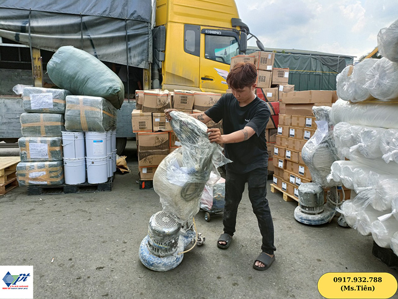 Vận chuyển giao phát ship gửi hàng chành nhà xe Thanh Hóa đi Tân An Long An (1)