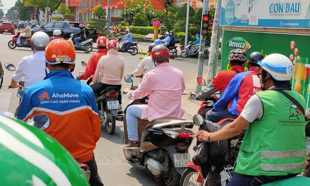 Các đơn vị giao hàng chạy đua e Logistics hậu Covid 19