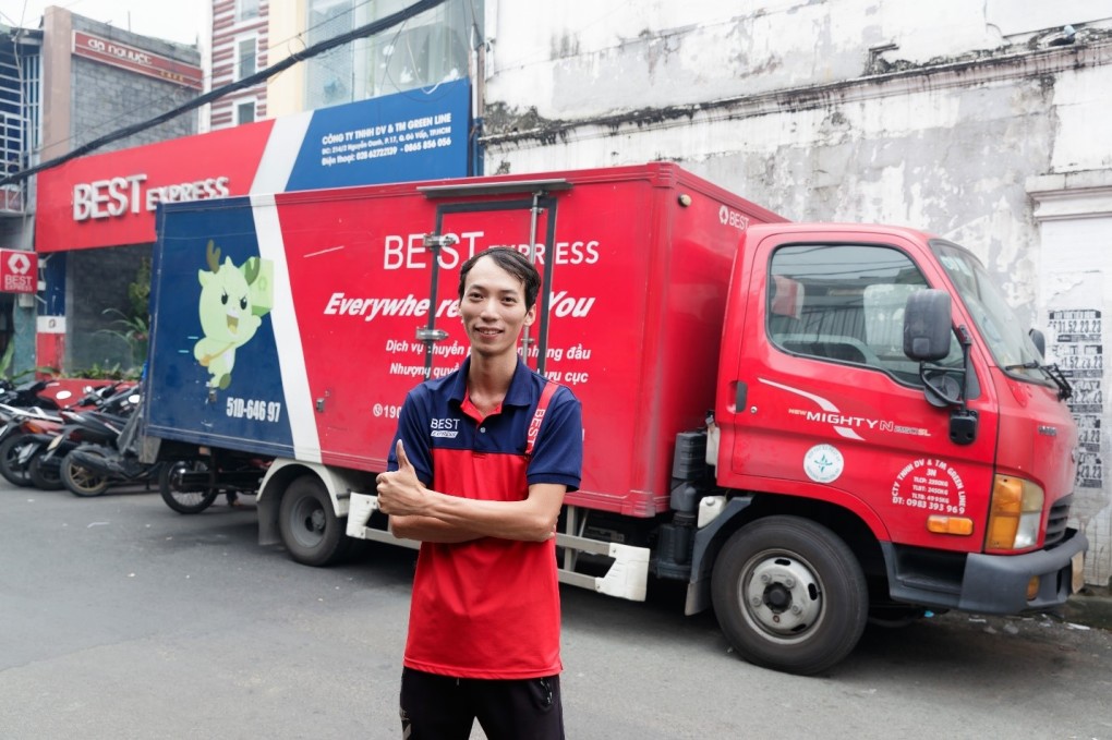Nam 9x có được thu nhập ổn định nhờ giao hàng