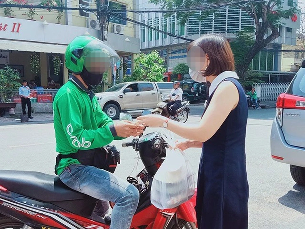 Chuyện nghề giao hàng Gặp khách hàng oái oăm 2