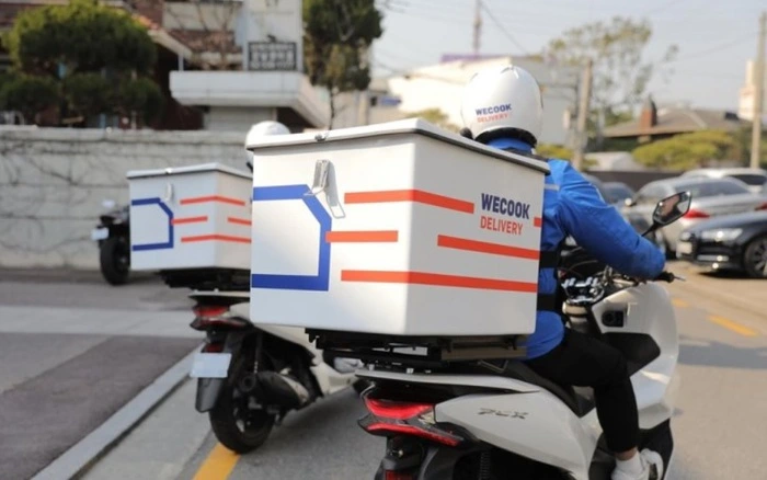 Gian nan nghề giao hàng làm việc đến kiệt sức ở Hàn Quốc 1