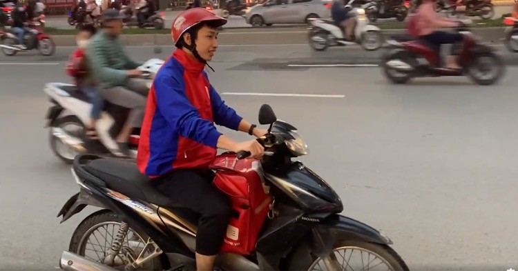 Nghề giao hàng hiện nay lương cao “ăn đứt” dân văn phòng 2