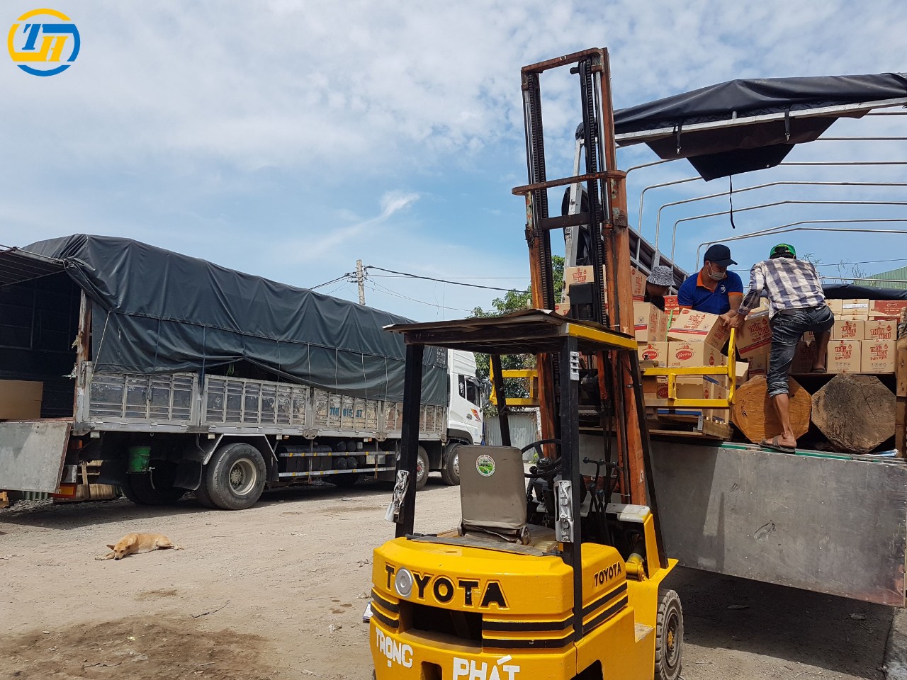 Gửi hàng vận chuyển Hồ Chí Minh giao phát ship Bến Tre Chành nhà xe (1)
