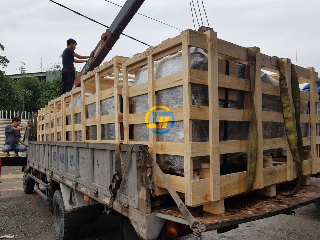Gửi hàng vận chuyển Hồ Chí Minh giao phát ship Long Xuyên An Giang Chành nhà xe (1)